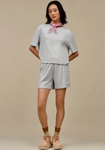 UGG Short Pajama Set in Grey: front