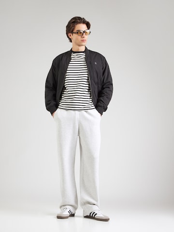 Abercrombie & Fitch Baggy Hose 'ESSENTIAL' in Grau