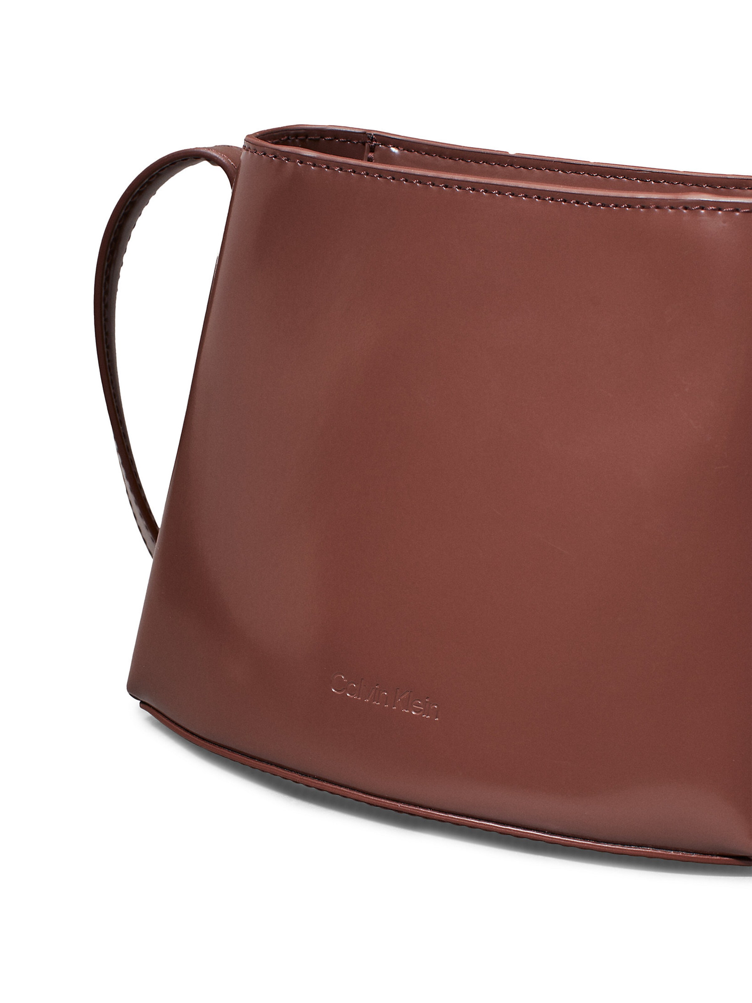 Calvin Klein Schoudertas 'Spazzolato' in Bruin