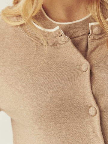 Pullover di TATUUM in beige