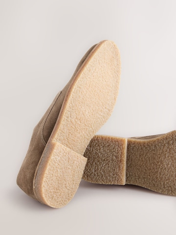 Next Čevlji na vezalke | rjava barva