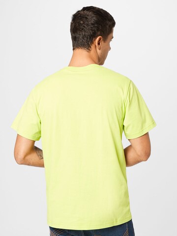 Tricou 'Etienne' de la NN07 pe verde