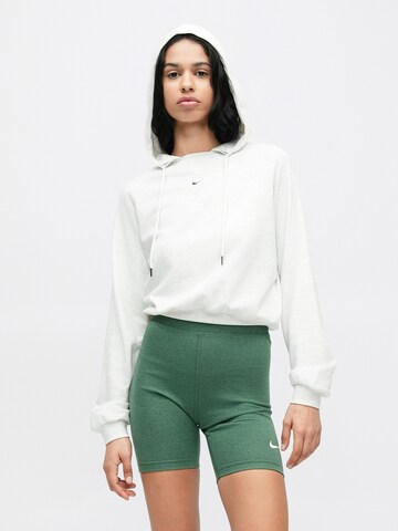 Nike Sportswear Свитшот 'CHILL' в Белый: спереди