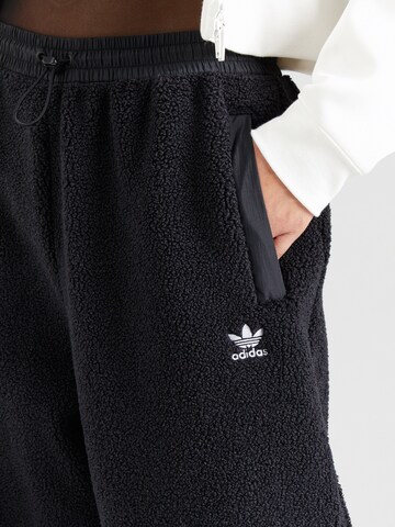ADIDAS ORIGINALS Loosefit Hose in Schwarz