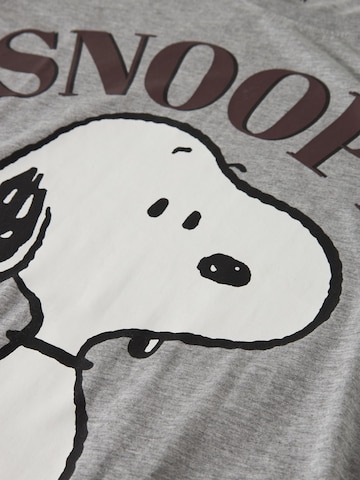 TWO SOON Shirts 'Snoopy' i grå