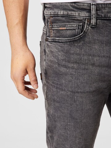 BOSS Regular Jeans 'Delaware' in Grijs