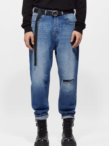 Young Poets Loosefit Jeans 'Toni' in Blauw: voorkant