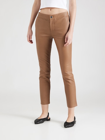 Coupe slim Pantalon 'Leya' 2NDDAY en marron : devant