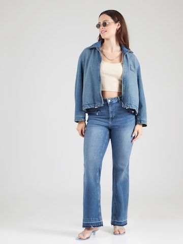 Vero Moda Curve Na zvonec Kavbojke | modra barva