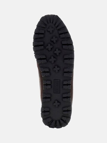 GUESS Sneaker 'Arona' in Braun