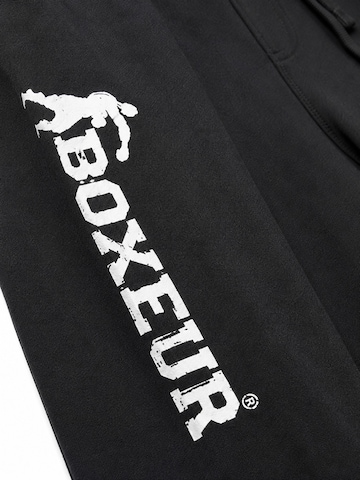 Boxeur des Rues - regular Pantalón deportivo 'Herren Baumwollshorts Boxeur des Rues, Schwarz, Weißes vertikales Logo' en negro