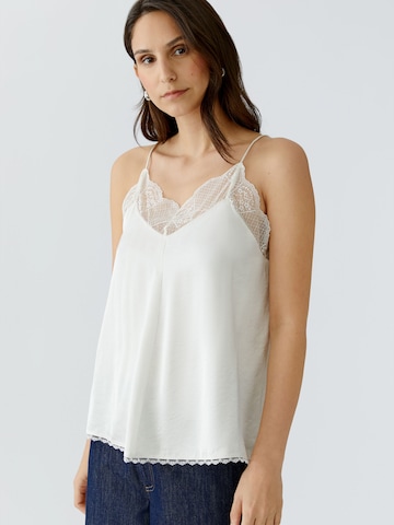 OUI Top in White: front