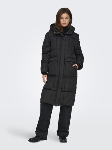 JDY - Abrigo de invierno 'EVERLY' en negro