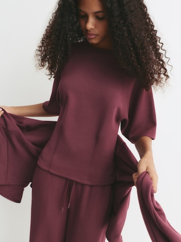 Tricou de la Pull&Bear pe mov: față