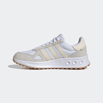Baskets basses 'Run 84' ADIDAS SPORTSWEAR en beige