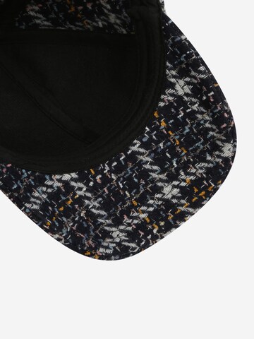 PIECES - Gorra 'NAVIA' en negro