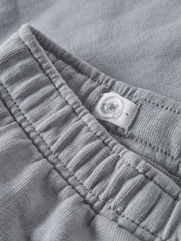 Lil'Atelier - Loosefit Pantalón en gris