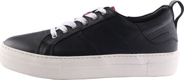 D.MoRo Shoes Sneaker low 'Yrkena' in Schwarz