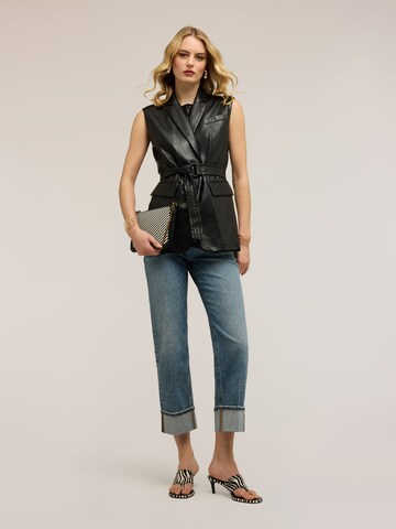 Gilet di MOTIVI in nero