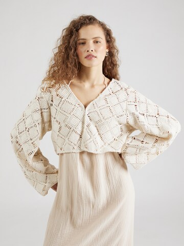 ABOUT YOU x Kamila Šikl Knit cardigan 'Ida' in White: front