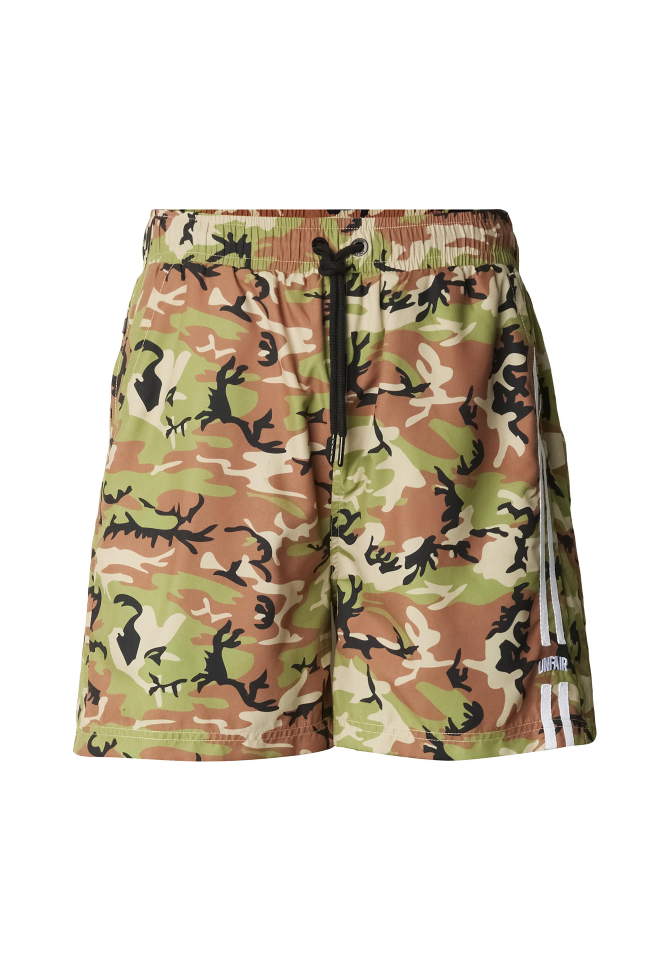 Unfair Athletics Shorts 'Woodland' in Grün: Vorderseite