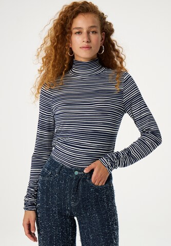 Fabienne Chapot Shirt in Blue: front