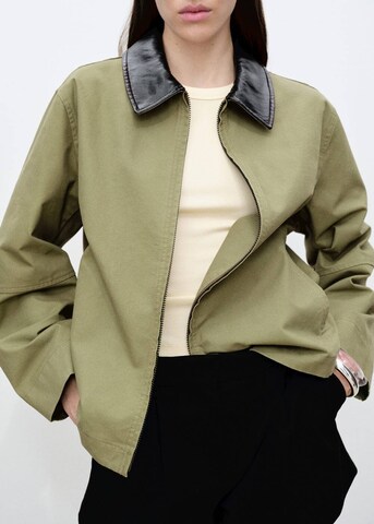 MANGO Jacke in Grün