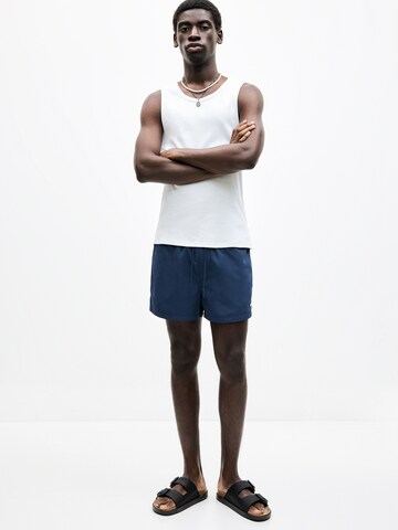 Pull&Bear Badeshorts in Blau