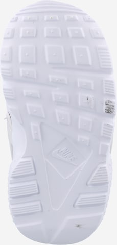 Sneaker 'Huarache Run' de la Nike Sportswear pe alb