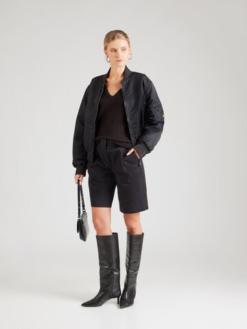 Pull-over 'Xa44ra' Hailys en noir