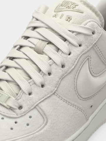 Sneaker bassa 'Air Force 1 '07' di Nike Sportswear in beige