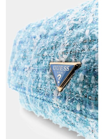 GUESS Umhängetasche 'Giully II' in Blau