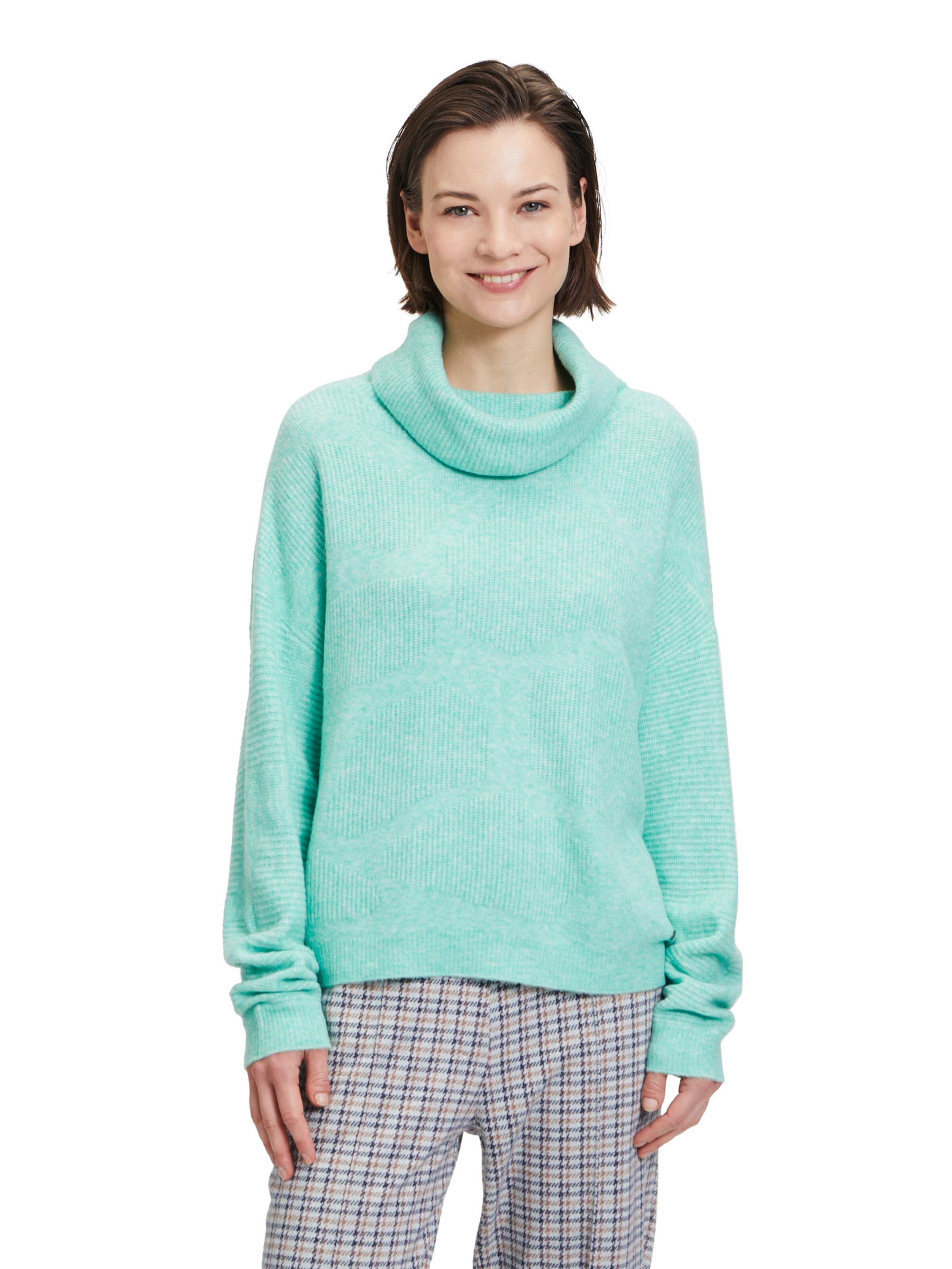Betty & Co Sweater in Green: front