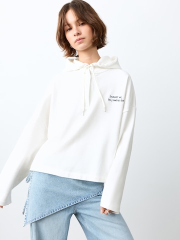 MANGO TEEN Суичър 'Estribor' в бяло: отпред