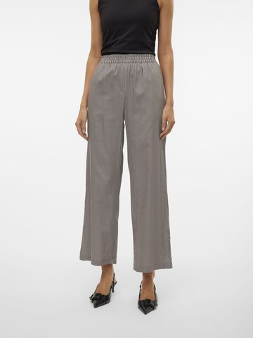VERO MODA Loose fit Trousers 'ISABELLA' in Brown: front