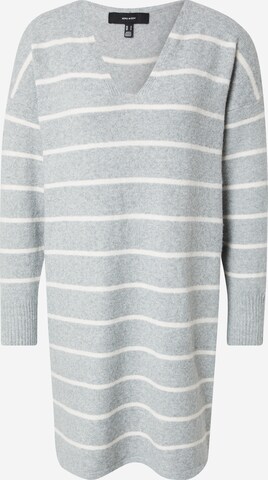 Robes en maille 'DOFFY' VERO MODA en gris : devant