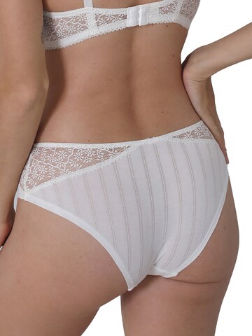 sassa Boyshorts 'Natural Stripe' in Beige