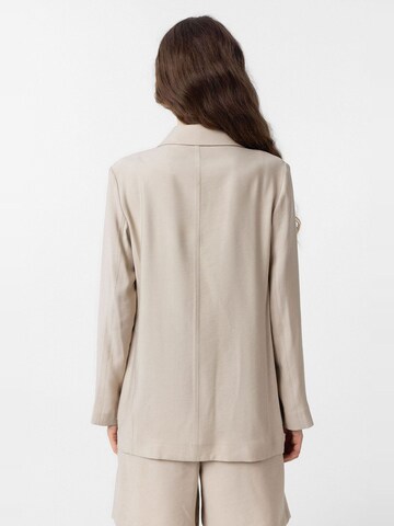 Antioch Bleiseri 'Elisa' värissä beige
