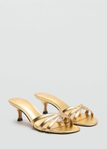 MANGO Riemensandale in Gold
