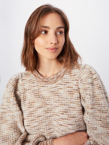 PIECES Sweter 'ARINA' w kolorze brązowy