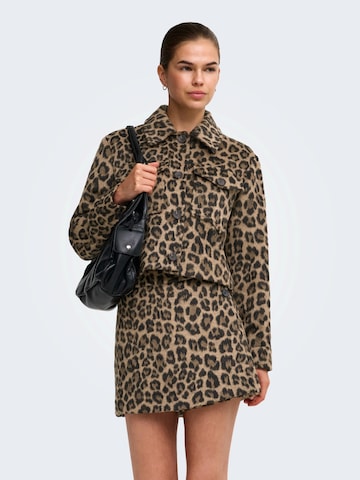 Veste mi-saison 'ONLEMILIA' ONLY en marron : devant