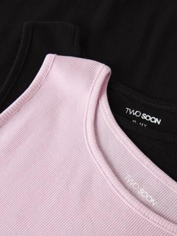 TWO SOON Kleid in Pink