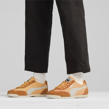 PUMA Platform trainers 'Arizona' in Brown: front