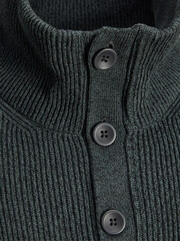 JACK & JONES Пуловер 'PERFECT' в зелено