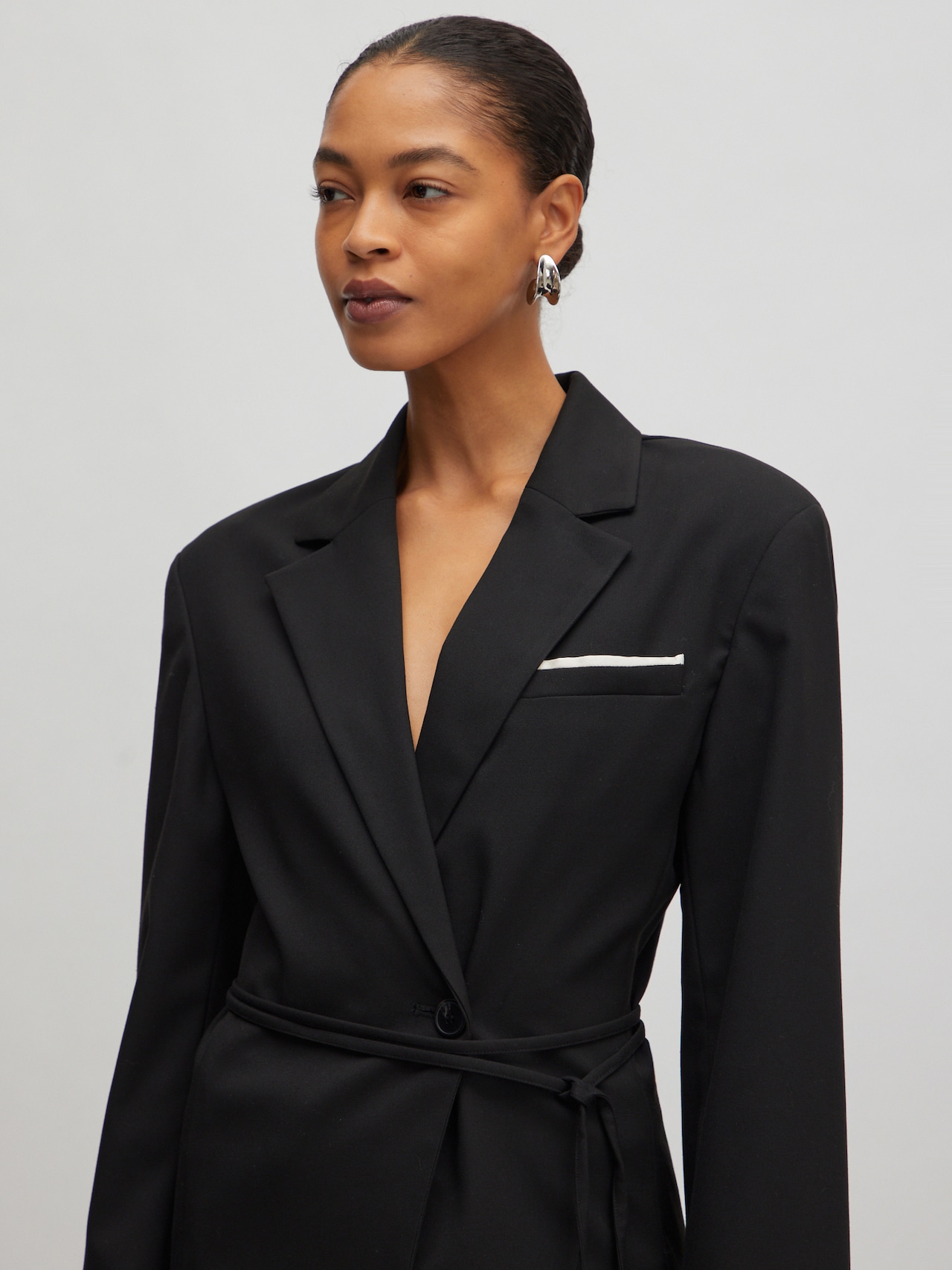 EDITED Produits Blazer 'Arzu' noir