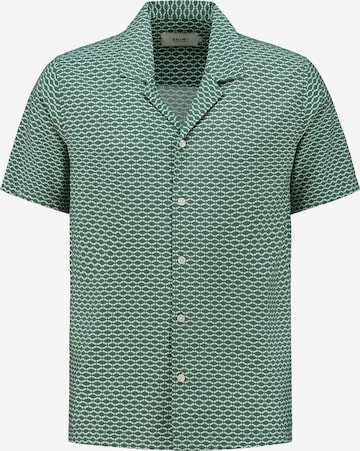 Shiwi Regular fit Button Up Shirt in Green: front