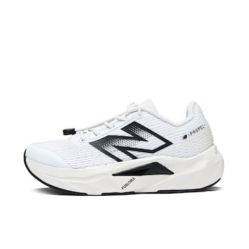 new balance Sports shoe 'FuelCell Propel v5' in White: front