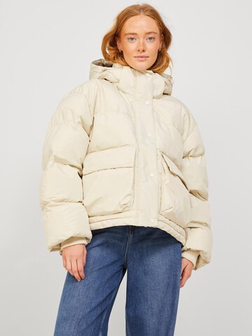 JJXX Between-Season Jacket 'Birdie' in Beige: front