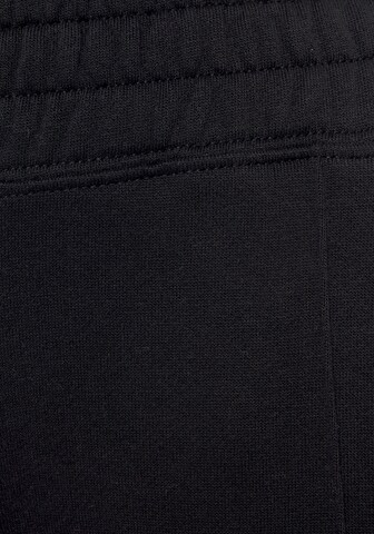 Effilé Pantalon H.I.S en noir