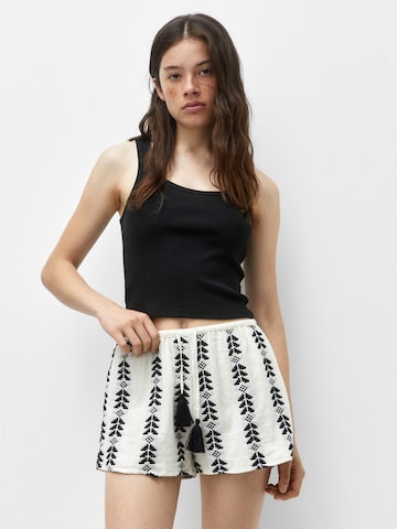 Regular Pantaloni de la Pull&Bear pe gri: față